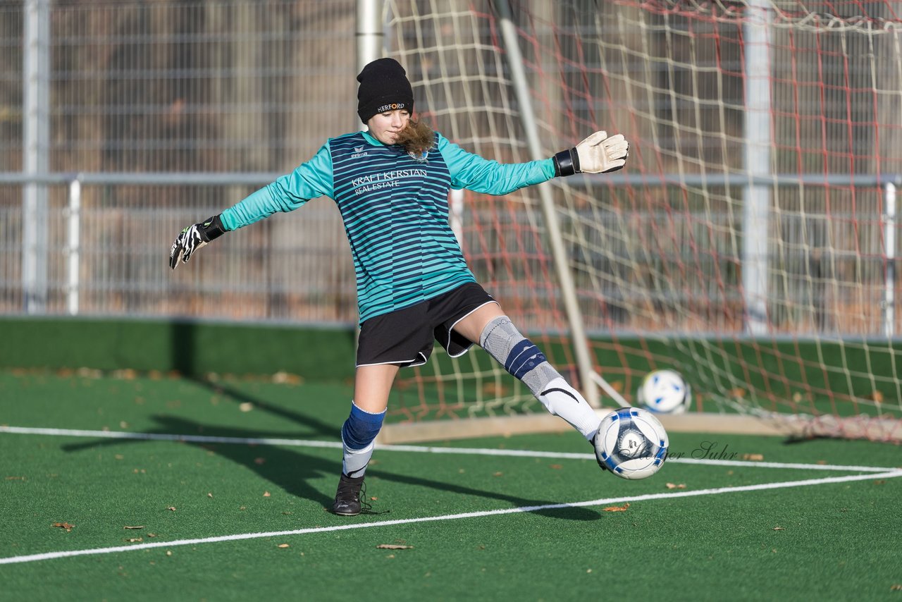 Bild 54 - wCJ VfL Pinneberg - SSV Rantzau : Ergebnis: 0:0